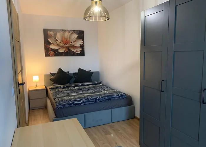 Powstańców Warszawy 4e #free Parking *