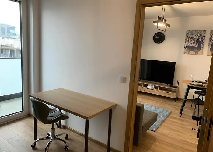 Powstancow Warszawy 4e #free Parking *